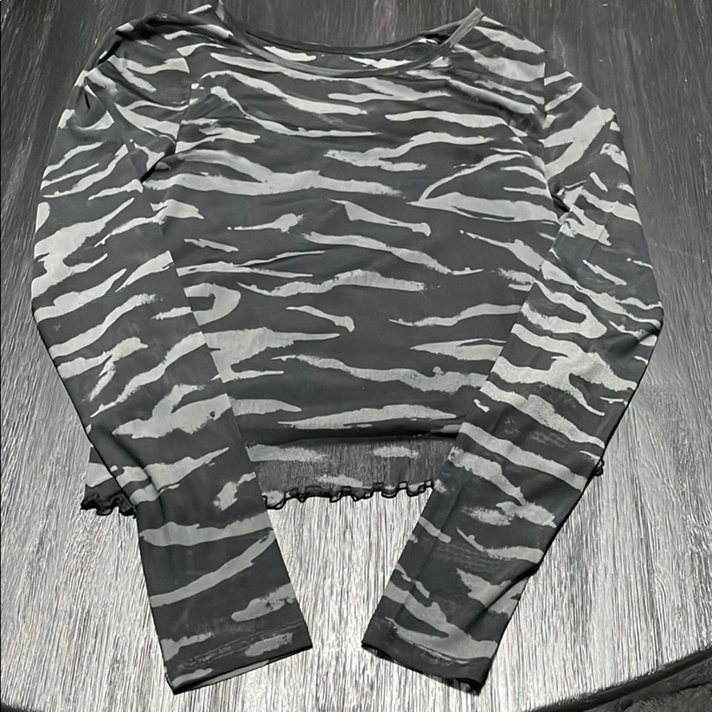 Abercrombie & Fitch sheer long sleeve